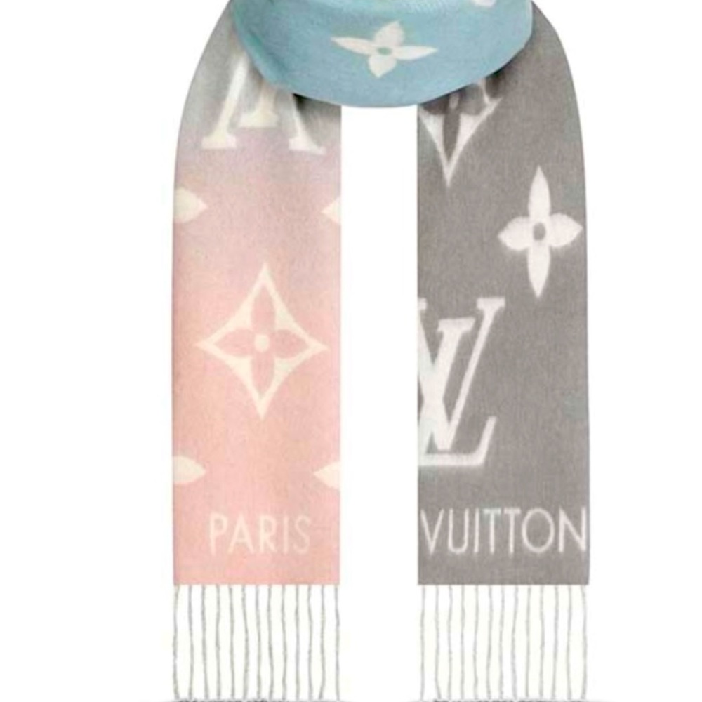 Pre loved Louis Vuitton cashmere scarf